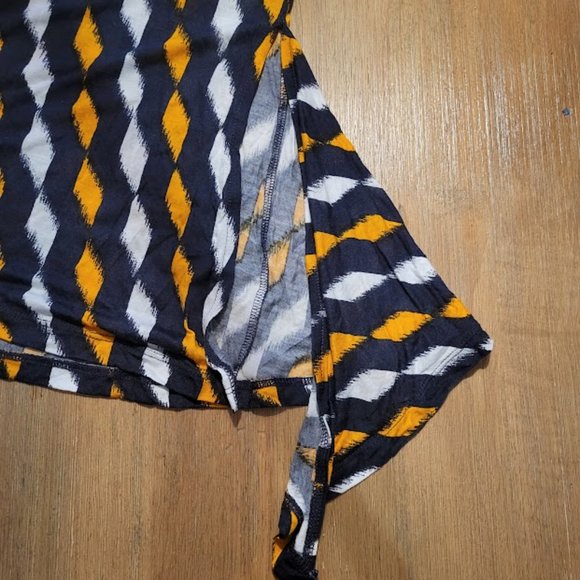 Michael Kors Top - Yellow, Black and White - Picture 6 of 6